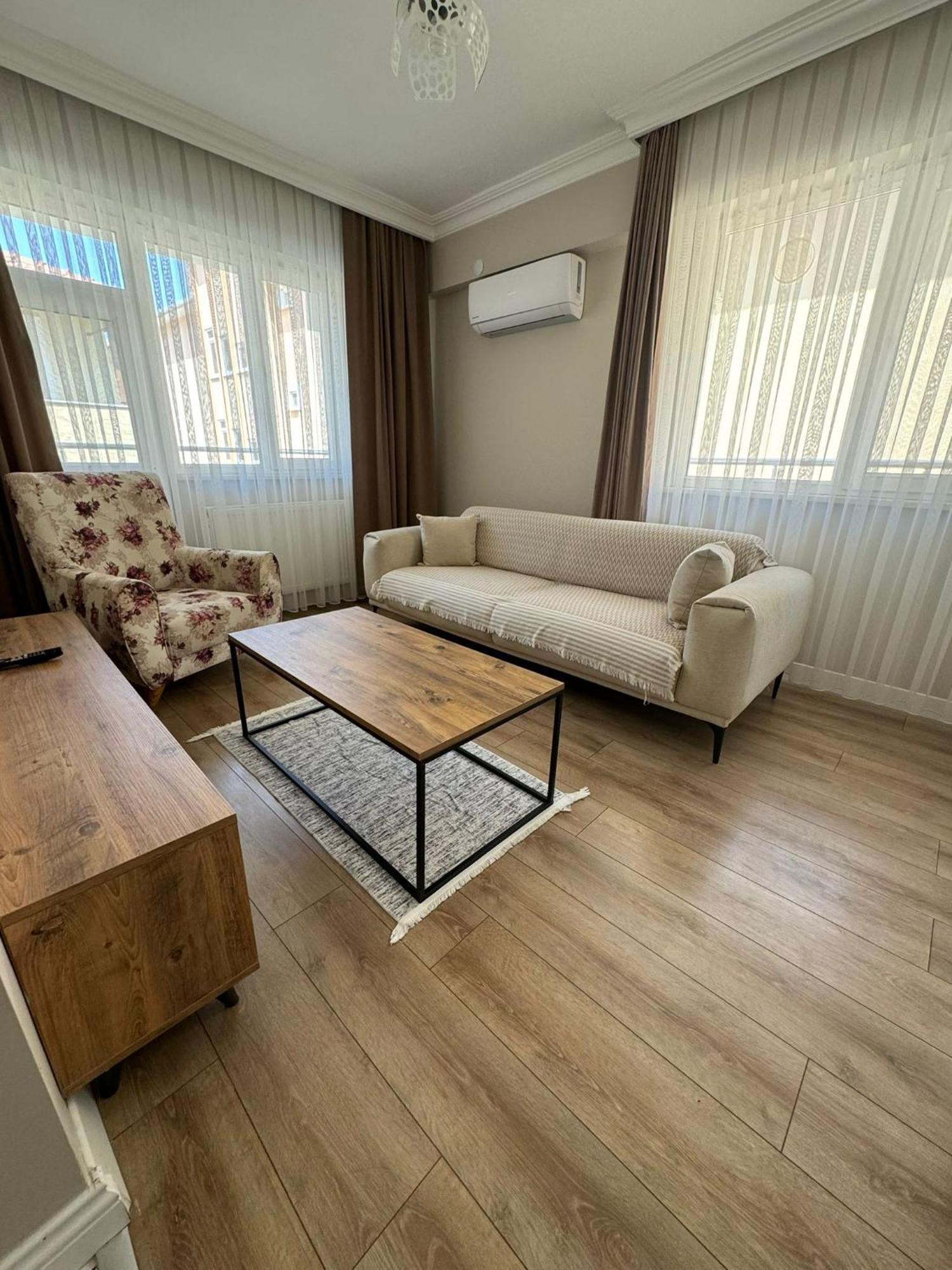 The Boutique Kumbağ